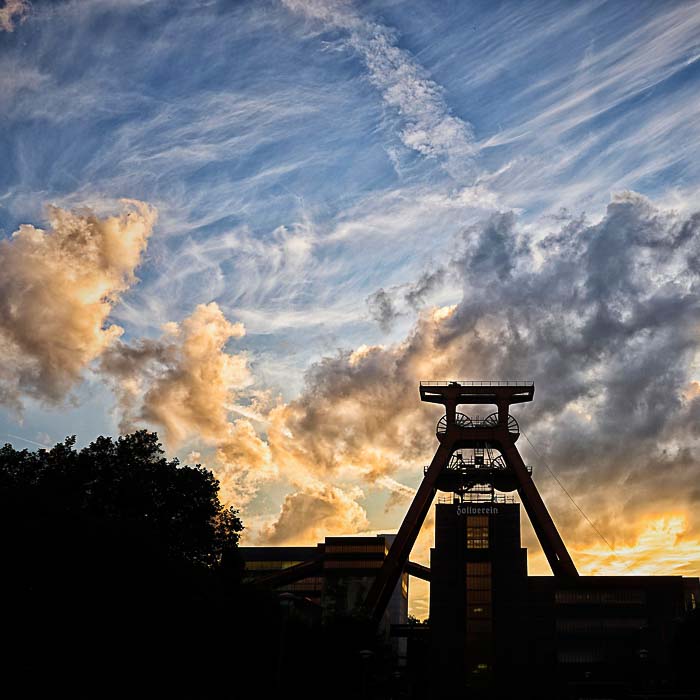 Zollverein Moods - architecture, industry & the magic of light