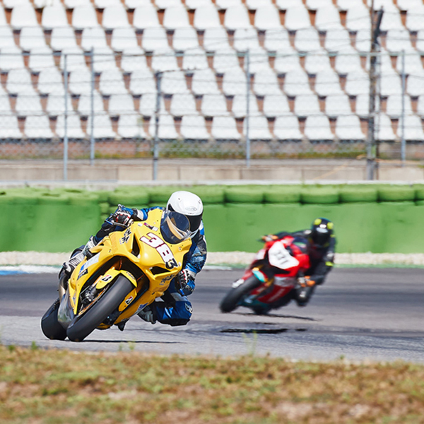Adrenalin im Fokus – Motorsportfotografie am Hockenheimring mit Canon EOS